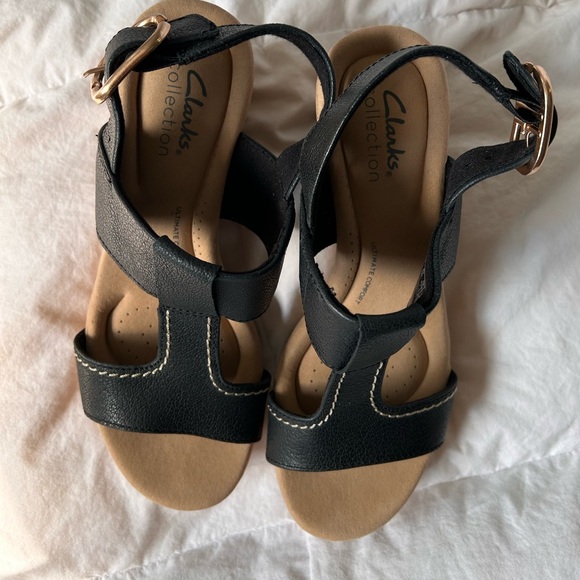 CLARKS WOMEN'S GISELLE STYLE SANDAL - Picture 8 of 10